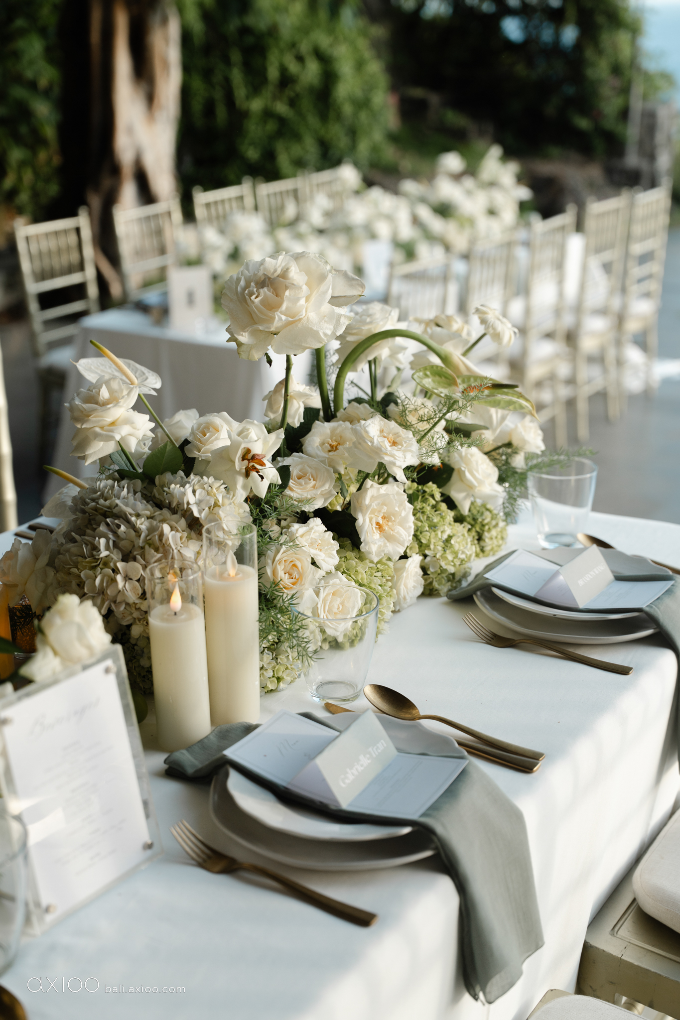 Axioo: Before the Shutter Clicks